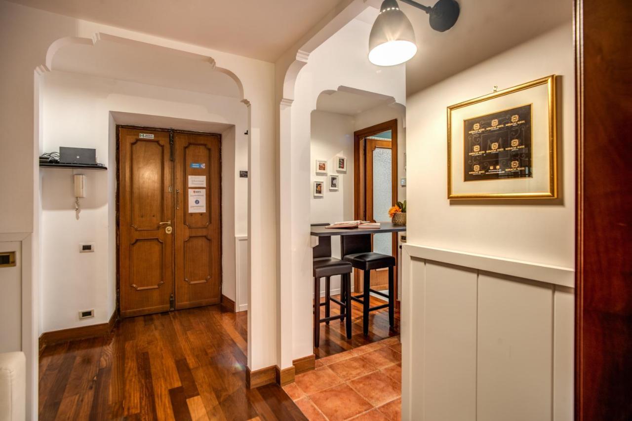 Spanish Steps Miracle Suite Rome Bagian luar foto