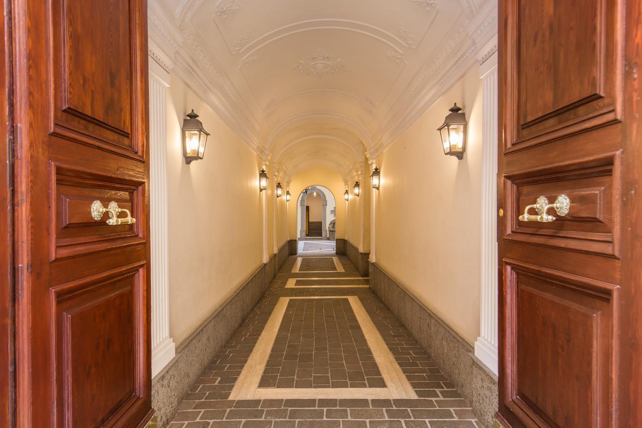 Spanish Steps Miracle Suite Rome Bagian luar foto